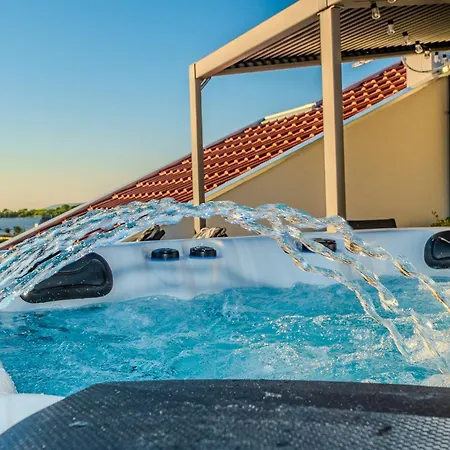 Biograd Sunset Penthouse With Spectactular View And Jacuzzi Daire Biograd Na Moru