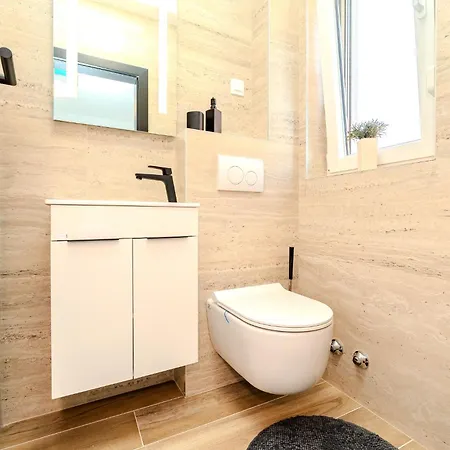 Apartamento Biograd Sunset Penthouse With Spectactular View And Jacuzzi