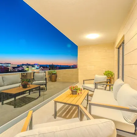 Apartamento Biograd Sunset Penthouse With Spectactular View And Jacuzzi *
