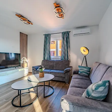 公寓 Biograd Sunset Penthouse With Spectactular View And Jacuzzi 比奥格勒·纳·莫鲁