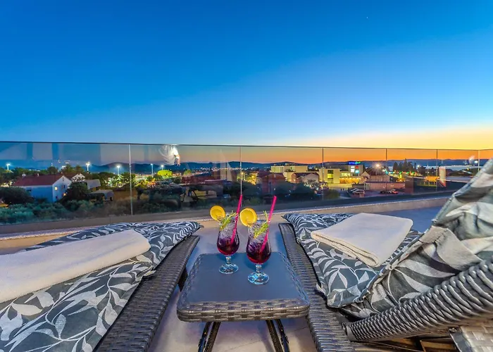Biograd Sunset Penthouse With Spectactular View And Jacuzzi Appartamento *